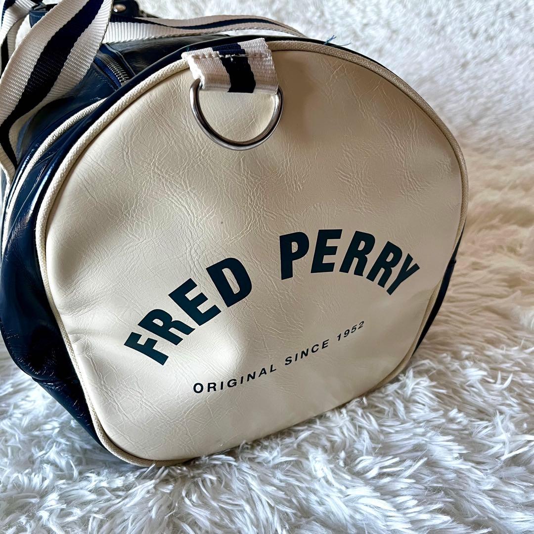 FRED PERRY フレッドペリー ボストンバッグ ドラムバッグ ネイビー