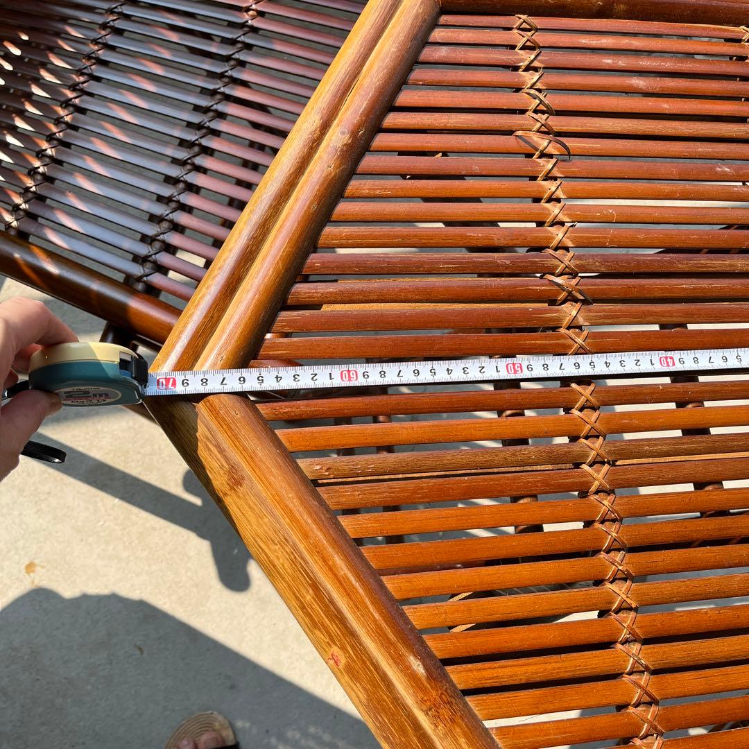 ガーデンテーブルとチェアのセット