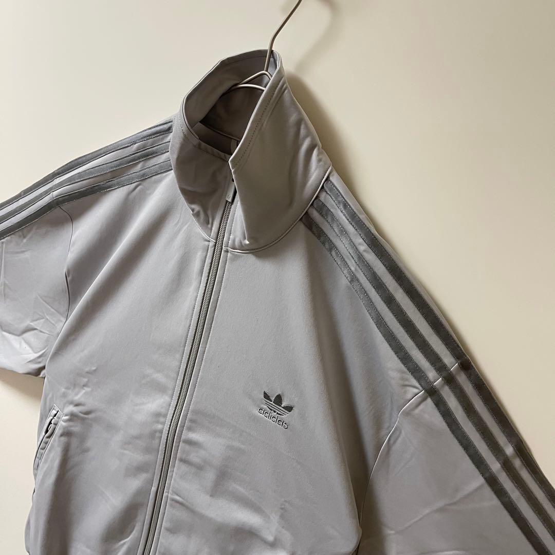 新品M】アディダス刺繍トラックジャケット古着ジャージトップ　灰グレー