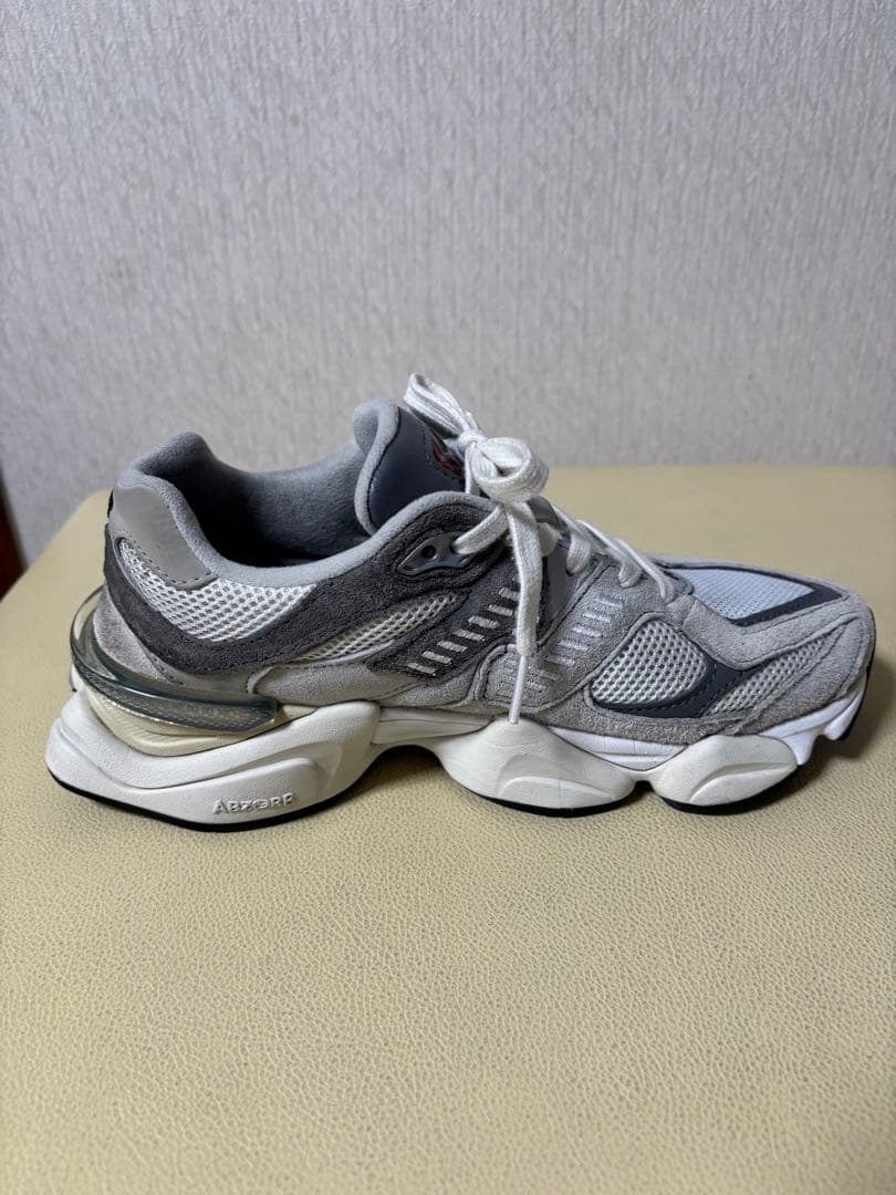 NEW BALANCE ニューバランス　9060 GRY グレー　23.5