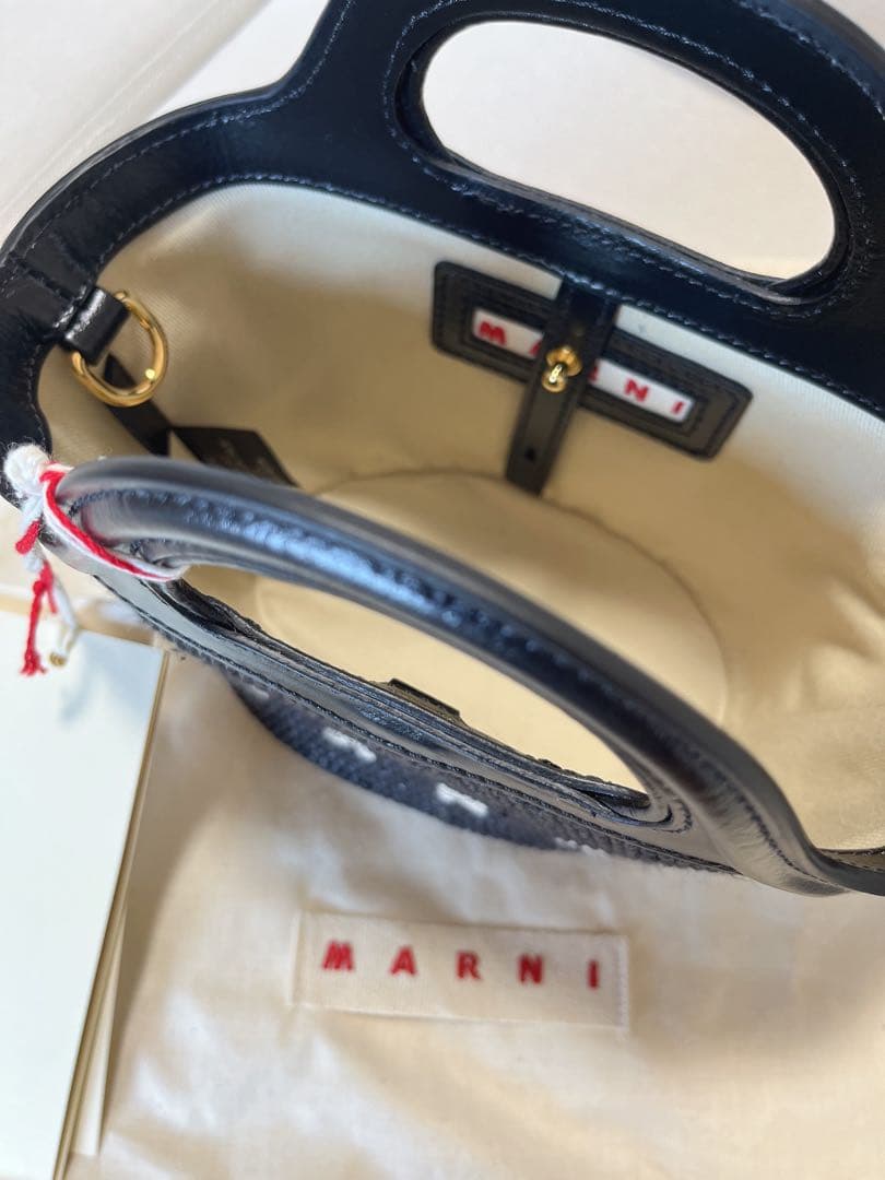 【新品 未使用】ＭＡＲＮＩマルニ トロピカリア ラフィア　ブラック00N99