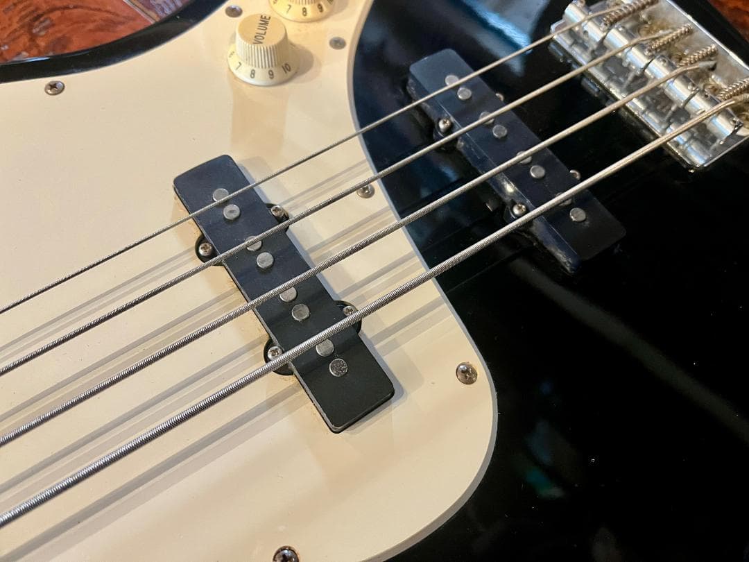 Fender Jazz Bass ブラック