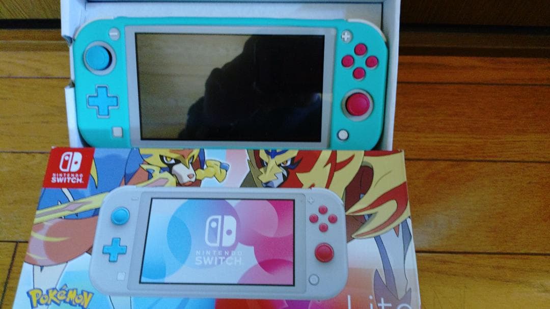 任天堂SwitchLight