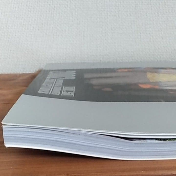 【000081】2002 S&S MEN'S COLLECTION