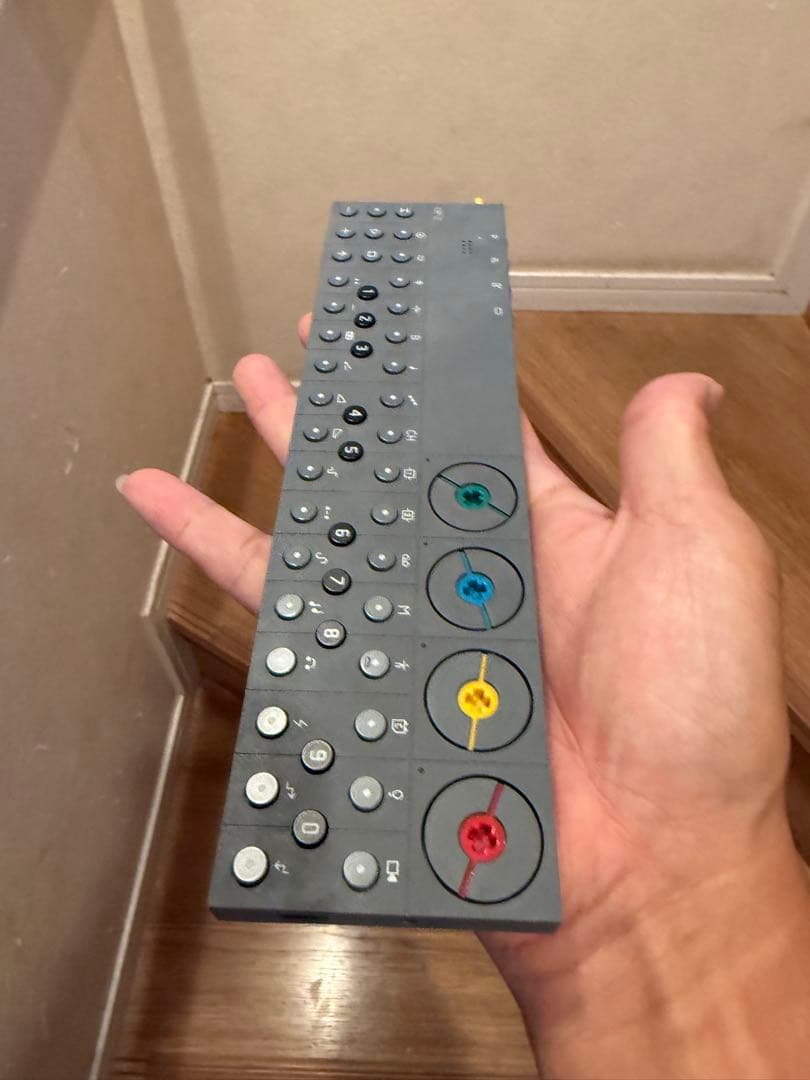 鍵盤楽器 Teenage Engineering OP-Z