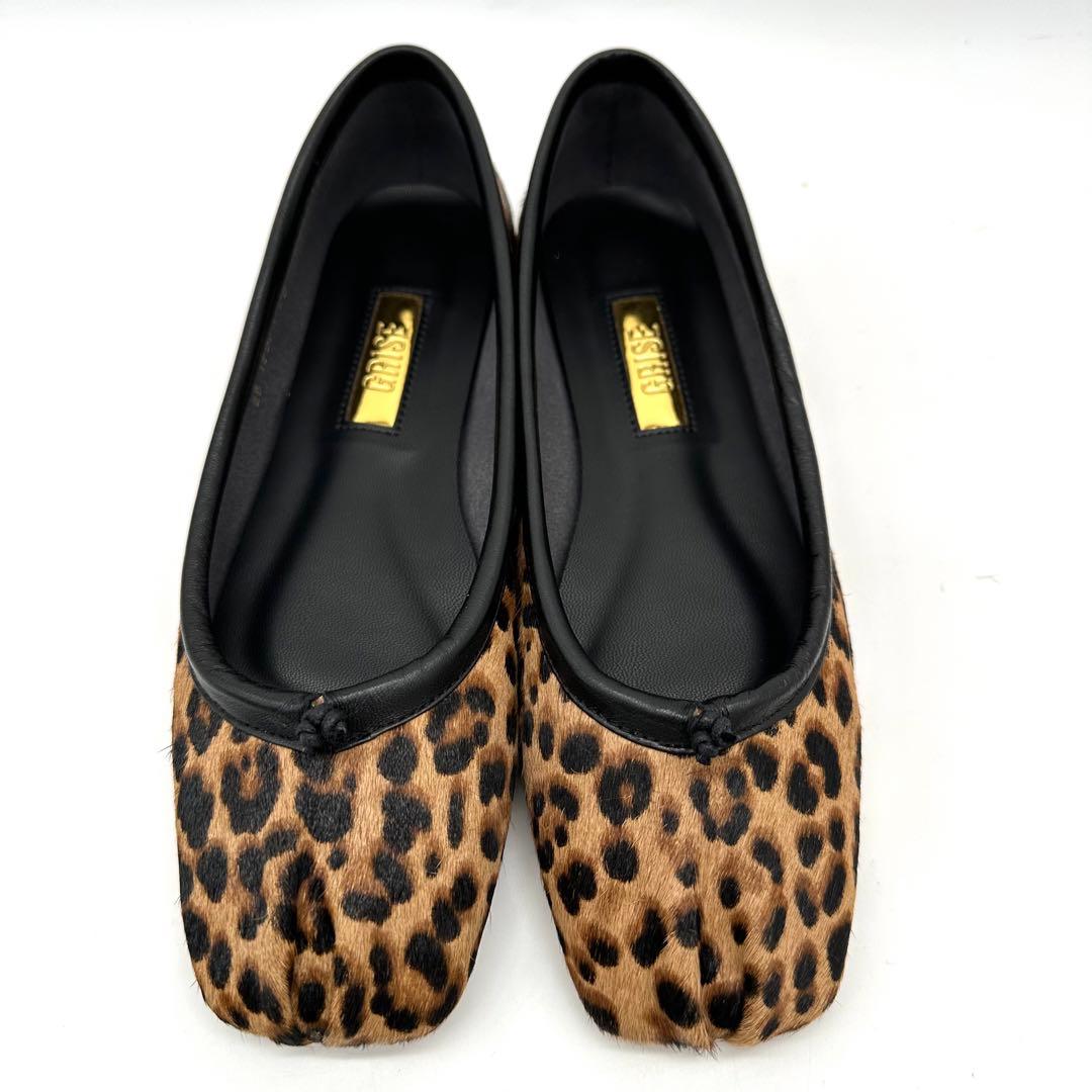 〈極美品〉Le Talon GRISE【22.5】レザースクエアプリーツフラット