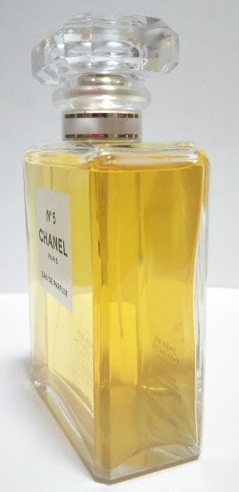 新品未使用 正規品 シャネル No.5 オードゥパルファム 100ml　スプレー