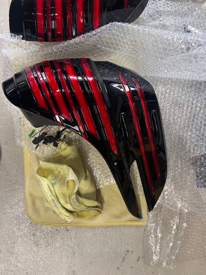 アルファード30前期 バレンティ LEDテールランプ