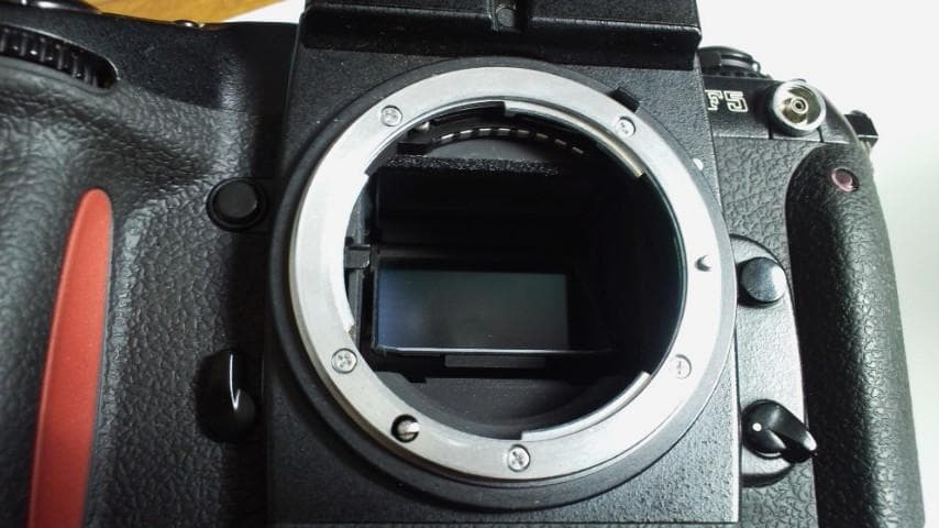 Nikon F5 フイルム一眼レフカメラ