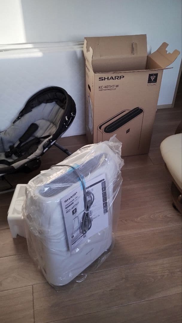 保証書付　新品未開封　SHARP 加湿空気清浄機　KC-40TH7-W