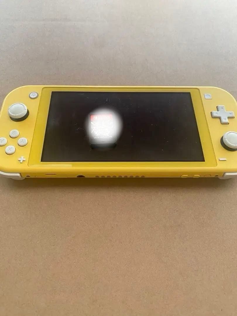 Nintendo Switch Lite イエロー本体