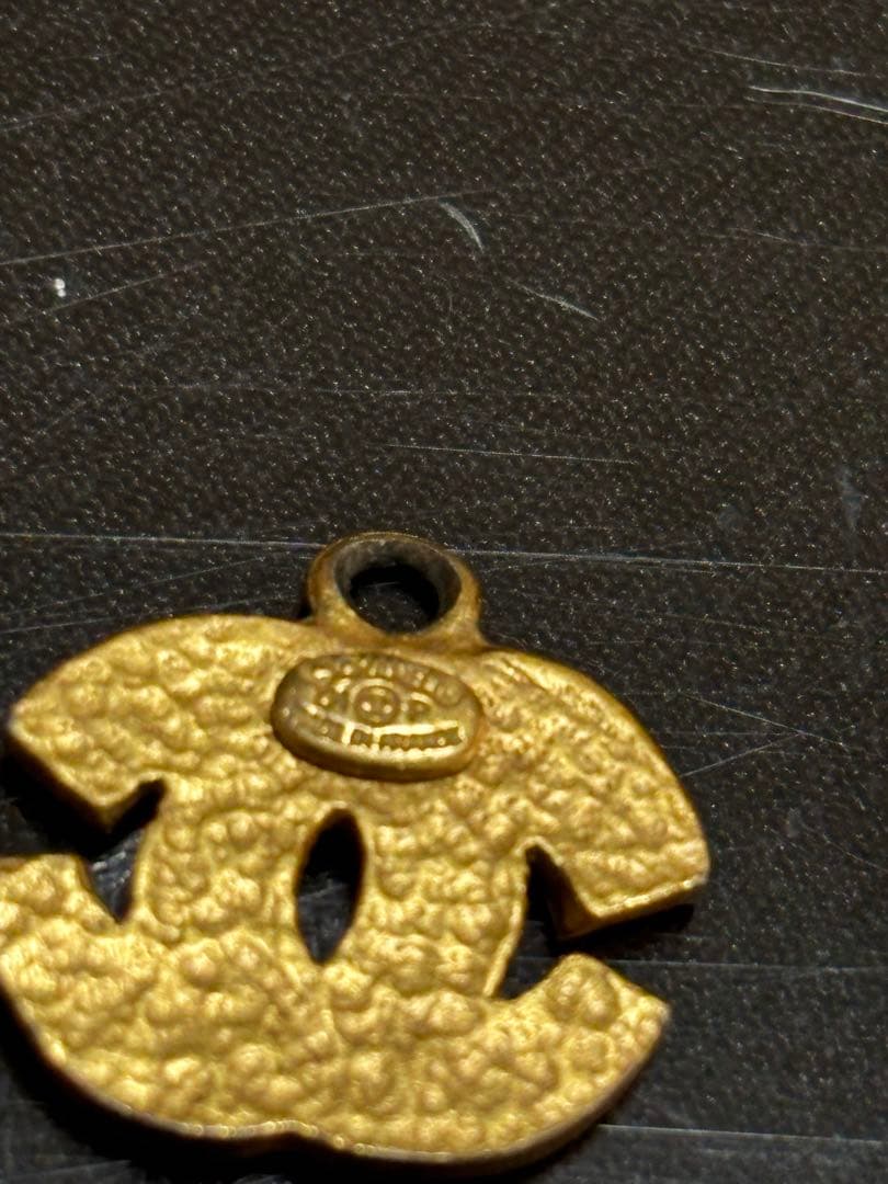 シャネル　ピアストップのみ　ゴールドカラー　訳あり品