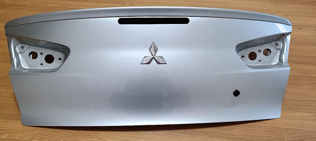 I*D様 ランサーエボリューション　トランク