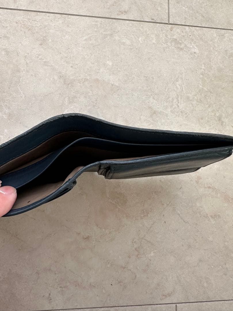 『定番人気』ボッテガ・ヴェネタ イントレチャート 二つ折り財布 正規品　ネイビー