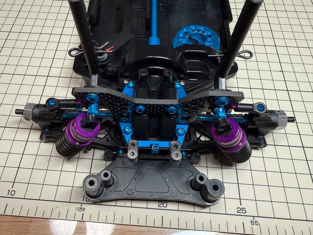 山*ー様 TAMIYA TT-02 シャーシ 4WD ラジコンカー