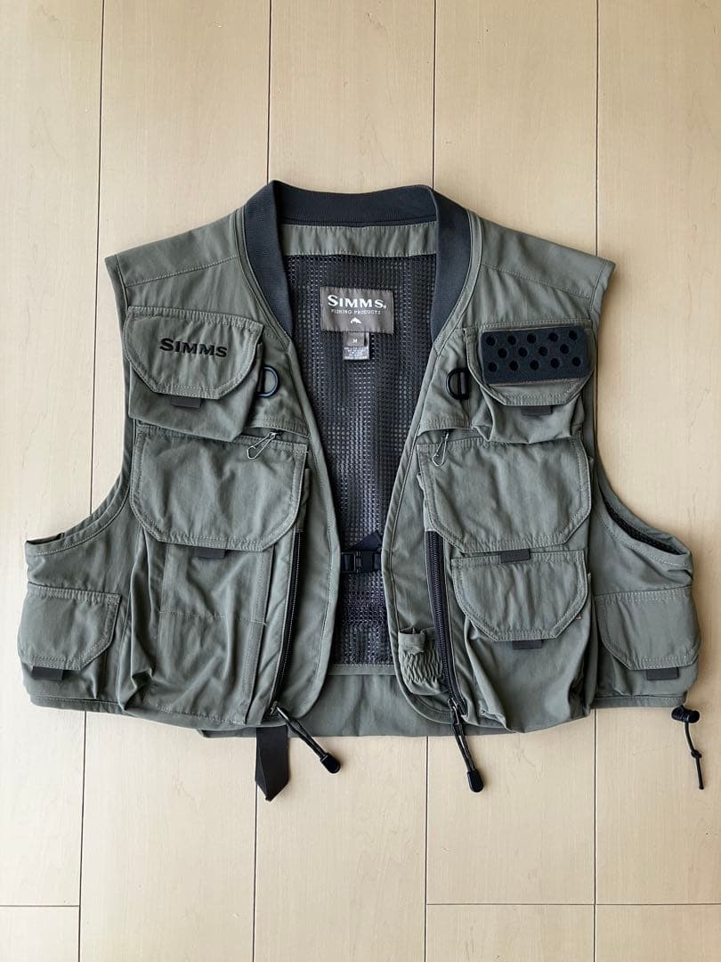 Simms フィッシングベスト オリーブグリーン