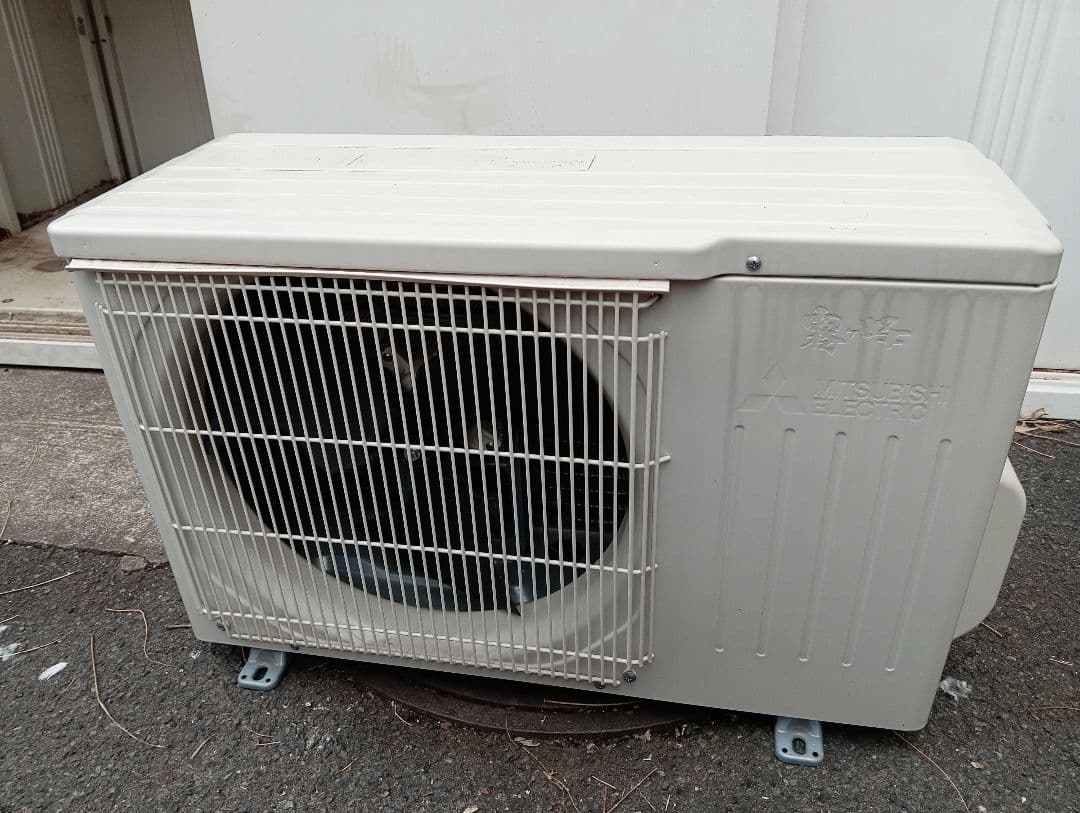 三菱 ルームエアコン 冷暖房機能 ホワイトMSZ-GE2221-W・2022年製