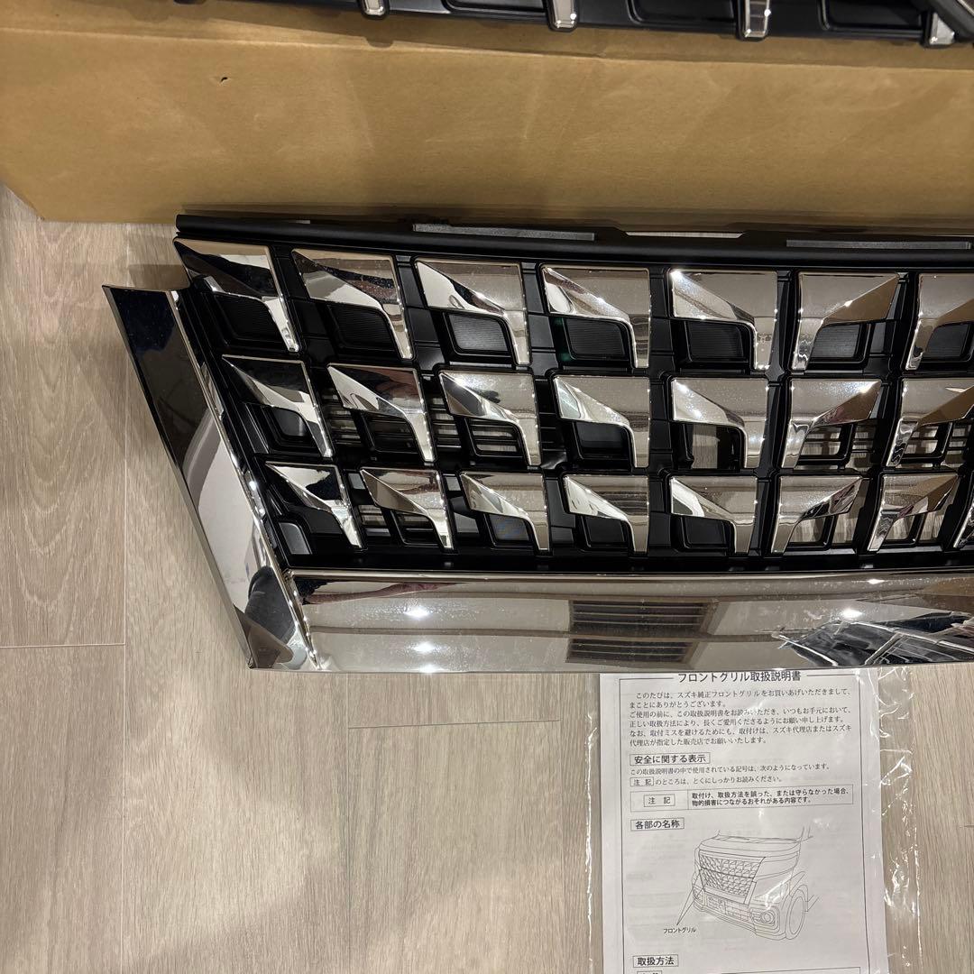 新車外しスペーシアカスタム MK53S後期 純正フロントグリルセット