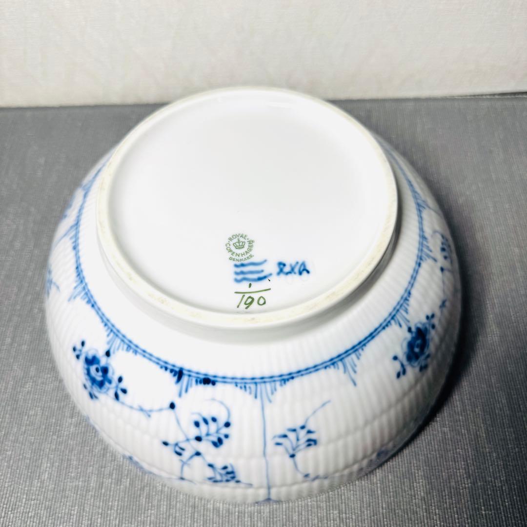 ロイヤルコペンハーゲン ボウル ブルーフルーテッド ボウル ハーフレース 大きい