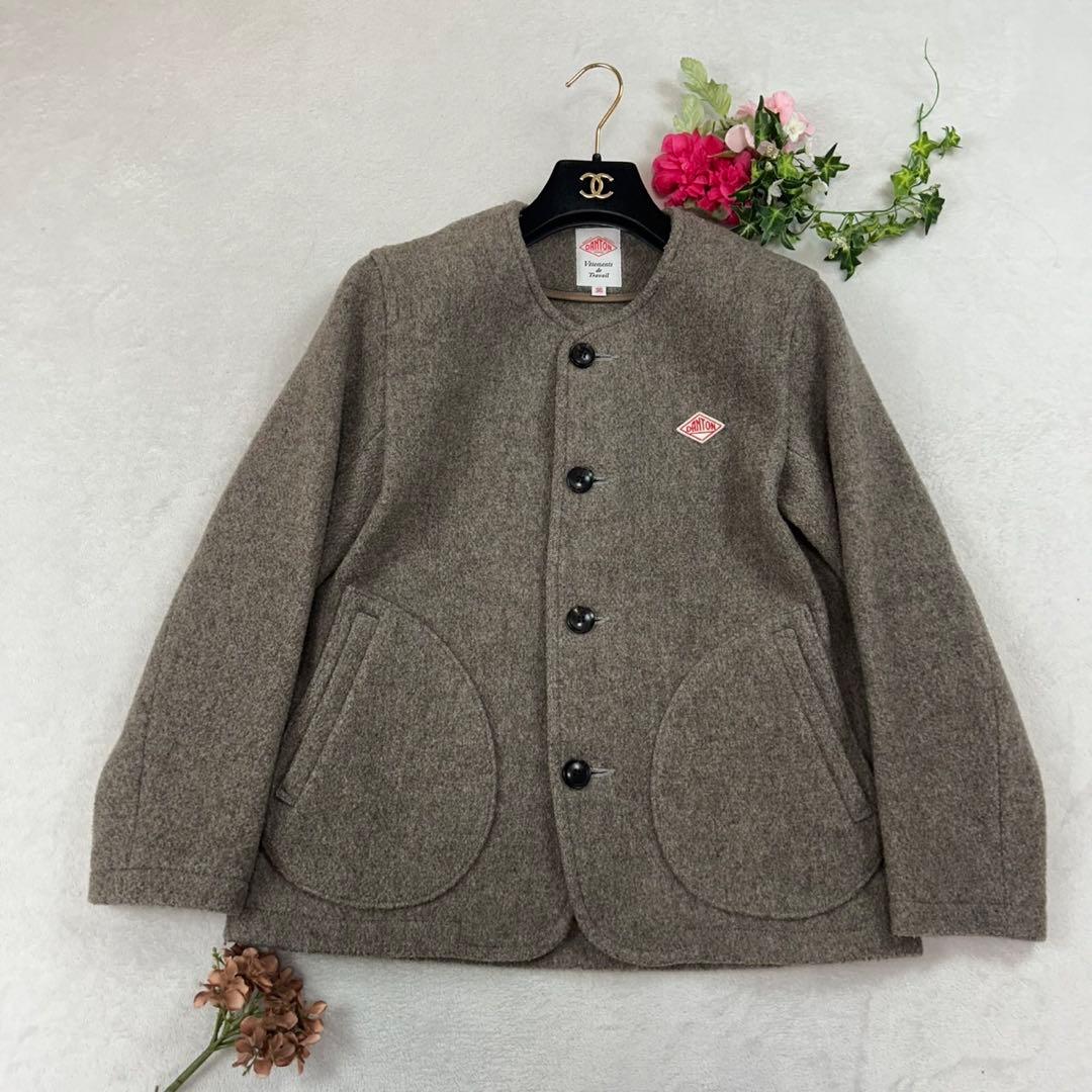 K739 美品 S ダントン ロゴ刺繍 ノーカラージャケット グレー レディース