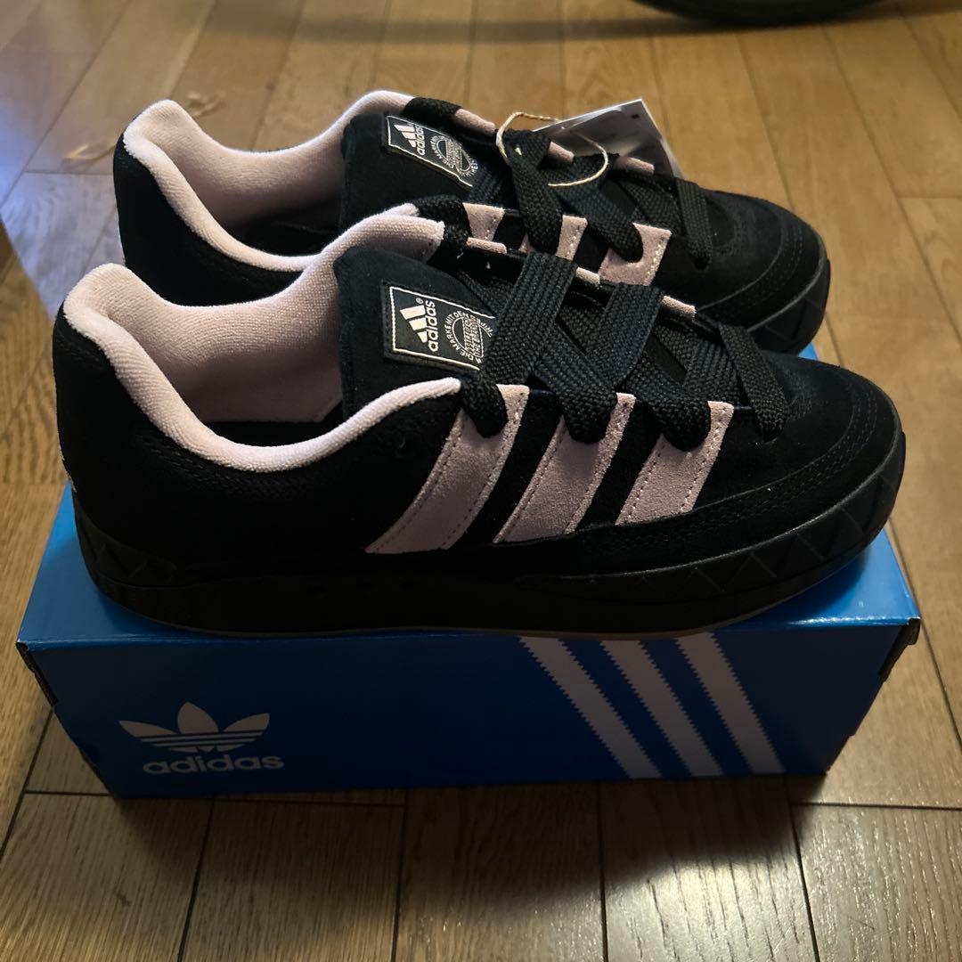 アディダス　ADIMATIC 24cm