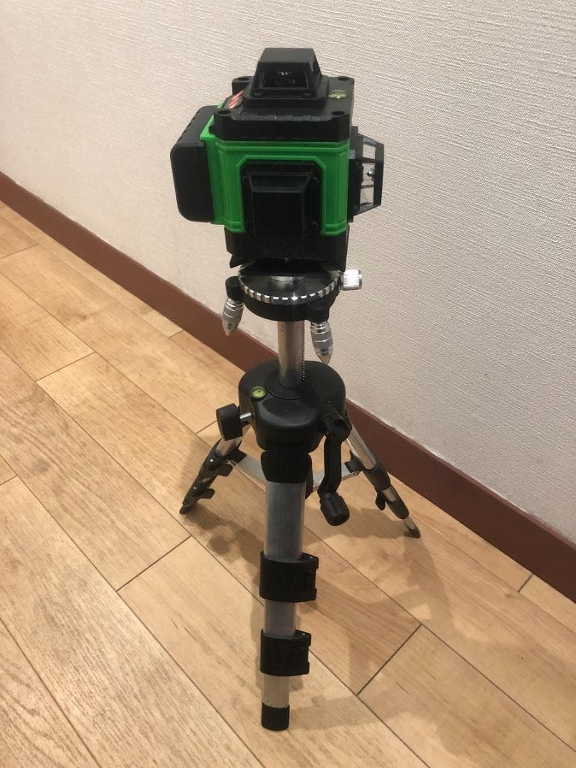 16ライングリーンレーザー墨出し器 /水準器水平器4D墨出し機墨だし器/三脚付き