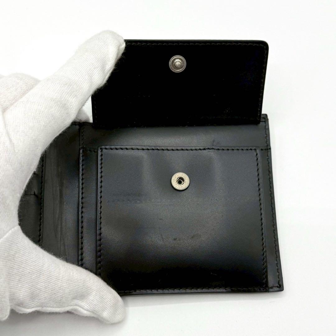 【希少モデル】ジバンシー 二つ折り財布 ロゴ 星 レザー ブラック 鑑定済み