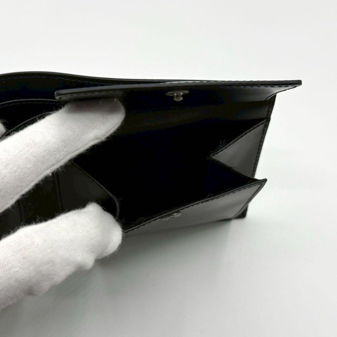 【希少モデル】ジバンシー 二つ折り財布 ロゴ 星 レザー ブラック 鑑定済み