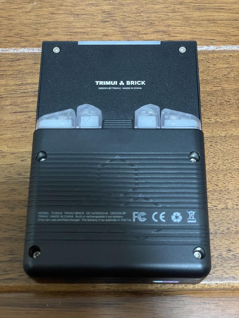 TRIMUI BRICK 64GB ブラック クリアボタン ガラスフィルム付属