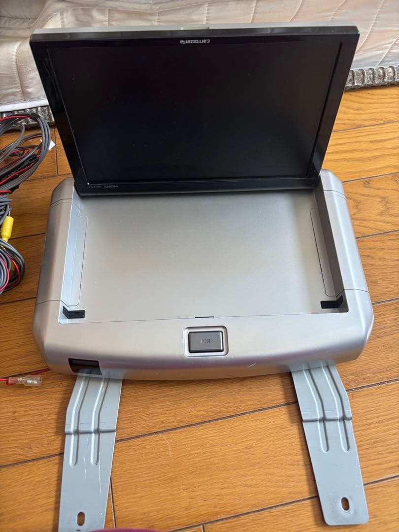 カロッツェリアフリップダウンモニター