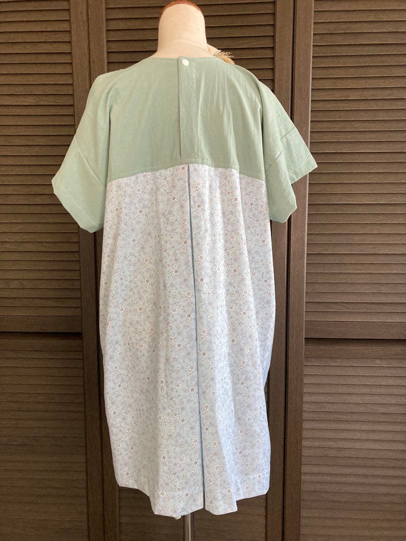 専用　エプロン　割烹着　ハンドメイド　保育士　看護師　介護士