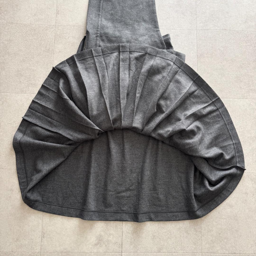 ワイズ　ロングワンピース　エプロン風　タグ付　グレー　1　プリーツ