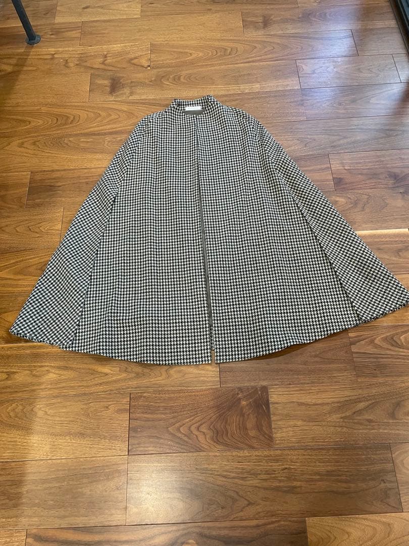 MADISONBLUE ハウンドトゥース ケープコート