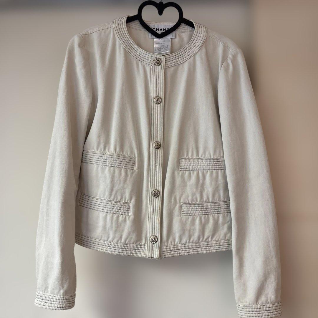 t*o様 CHANEL シャネル　ホワイト ノーカラーデニム　ジャケット