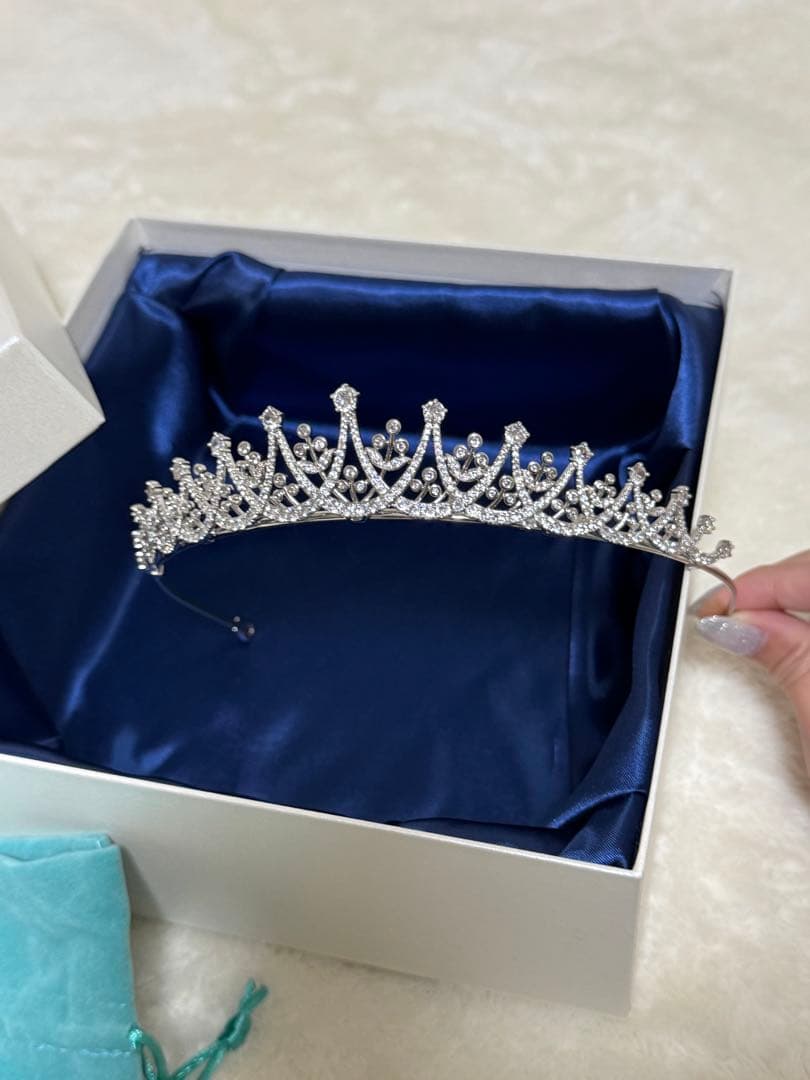 NaNa様　ノーブルジルコニア ティアラ