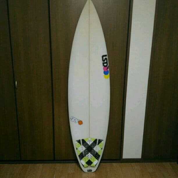 ルークショートデザイン　サーフボード　6'1×18 1/4×2 3/16