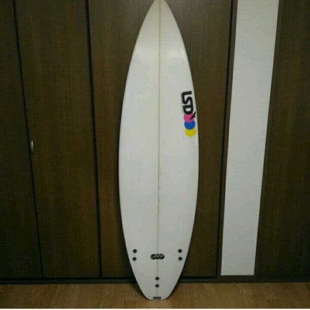 ルークショートデザイン　サーフボード　6'1×18 1/4×2 3/16