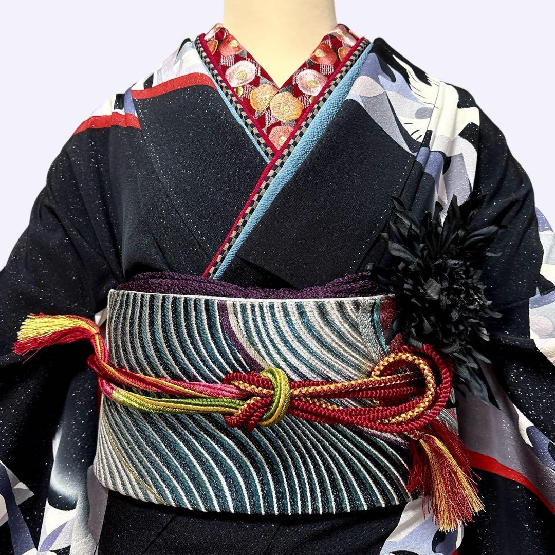 (う27) 銀河に舞う白鳩 ✦ 赤黒白グレーのモダンな幾何学模様振袖⑤点セット