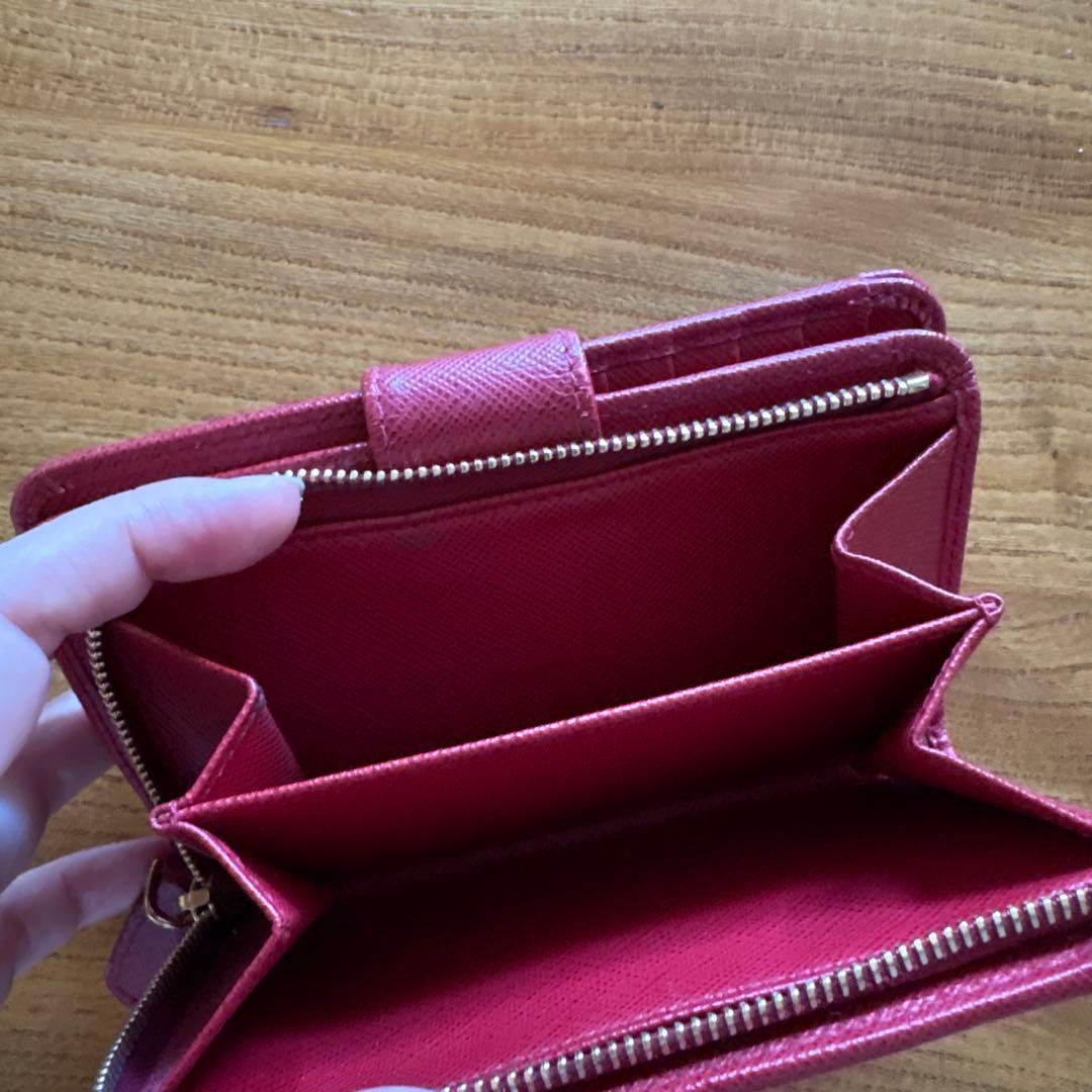 PRADA ピンク 二つ折り財布