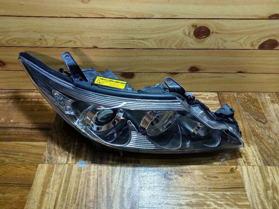 50エスティマ 純正ヘッドライト ACR50 黄ばみ無し コーティング済