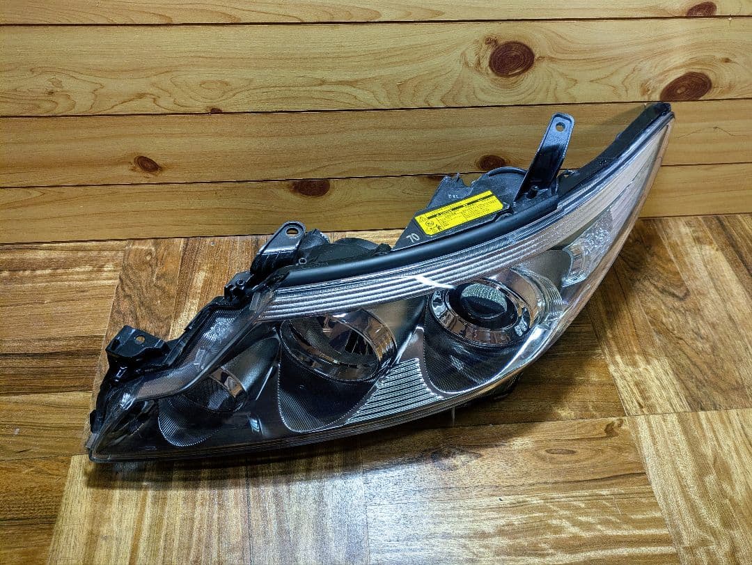 50エスティマ 純正ヘッドライト ACR50 黄ばみ無し コーティング済