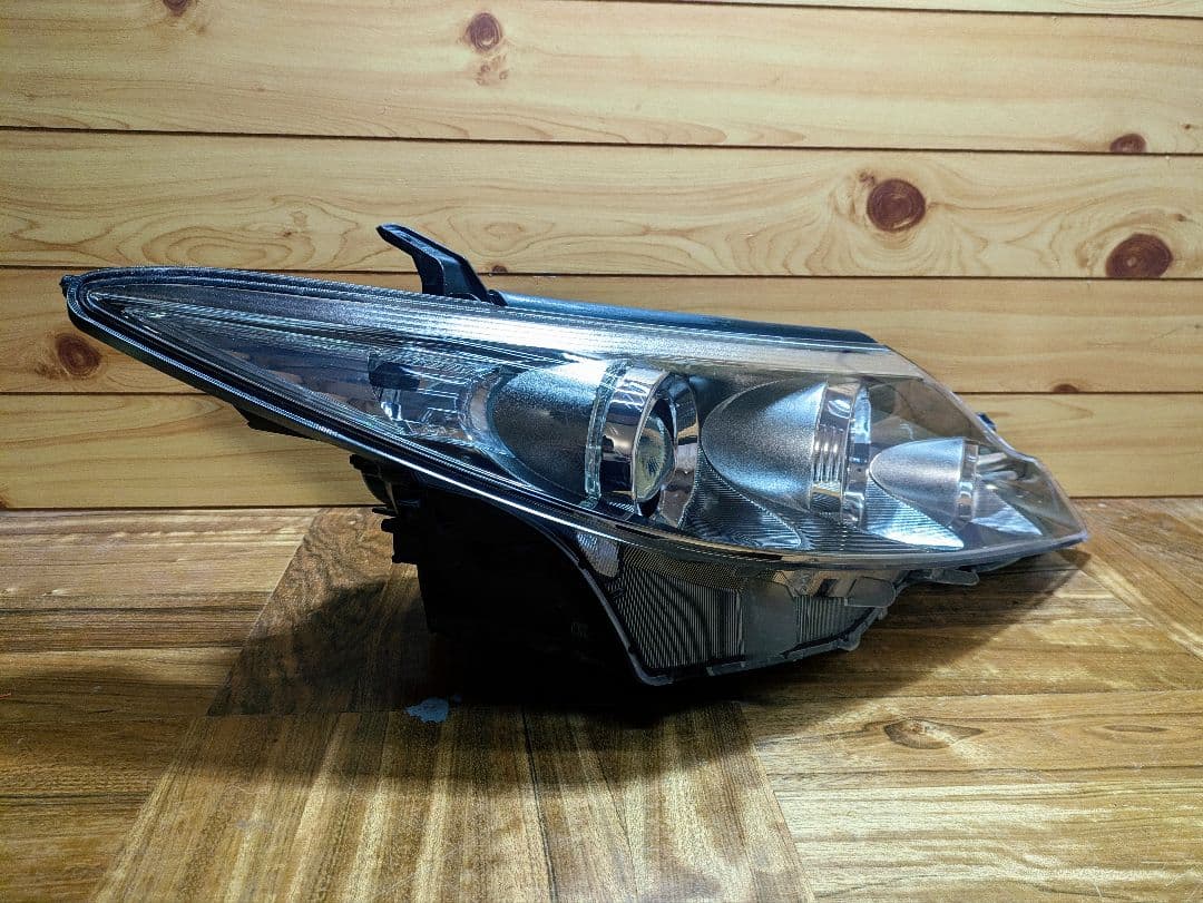 50エスティマ 純正ヘッドライト ACR50 黄ばみ無し コーティング済