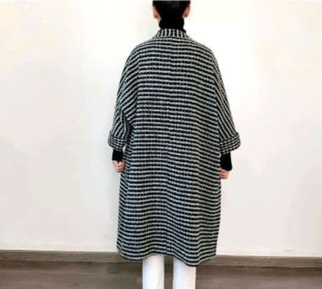 ノーカラーウール混紡ツイードドルマンスリーブコート