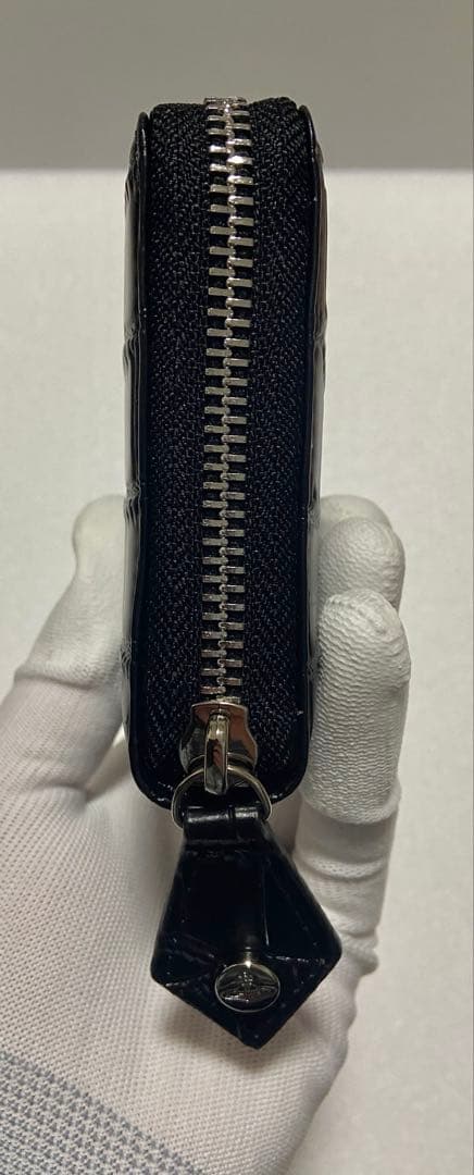 【新品未使用】Vivienne Westwood　ブラック長財布