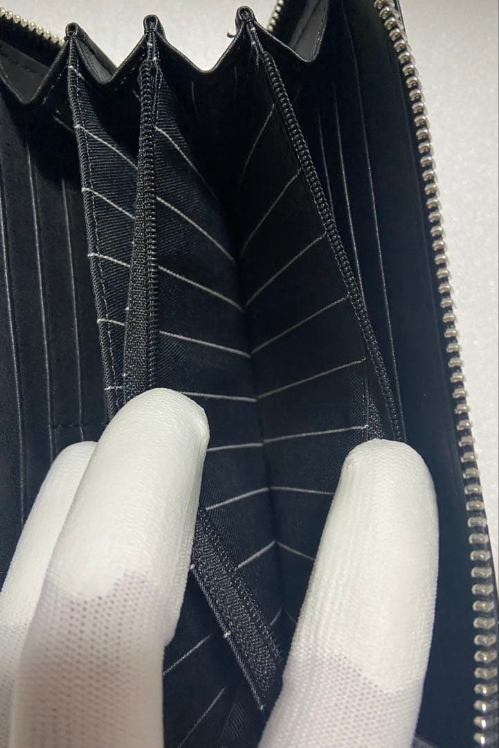 【新品未使用】Vivienne Westwood　ブラック長財布