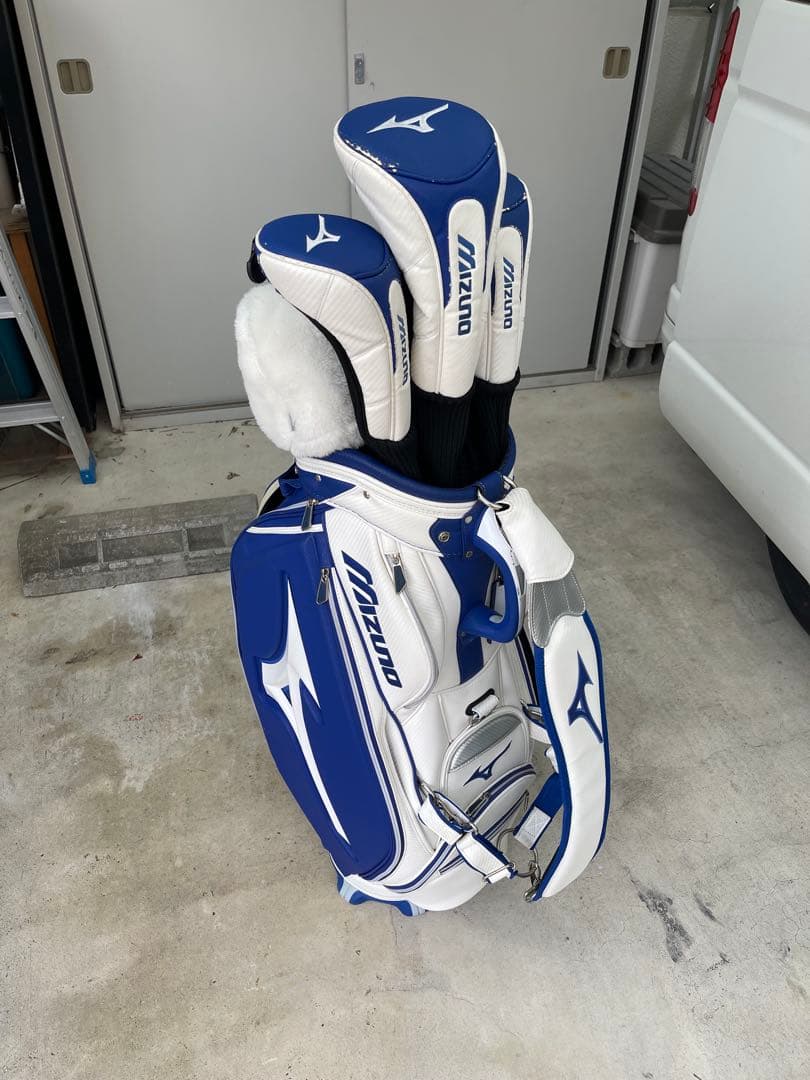 Mizuno キャディバッグ 青と白ベットカバー