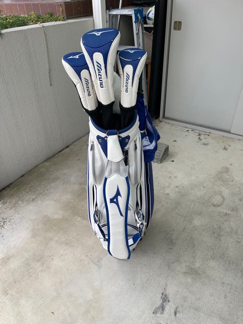 Mizuno キャディバッグ 青と白ベットカバー