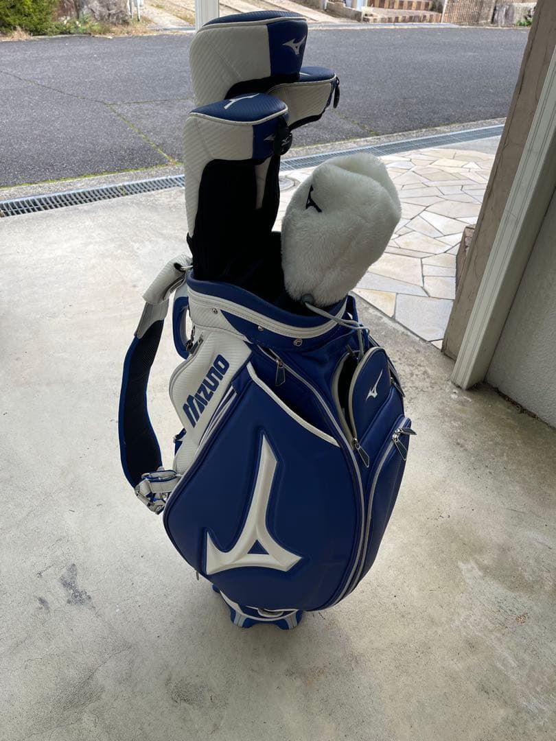 Mizuno キャディバッグ 青と白ベットカバー