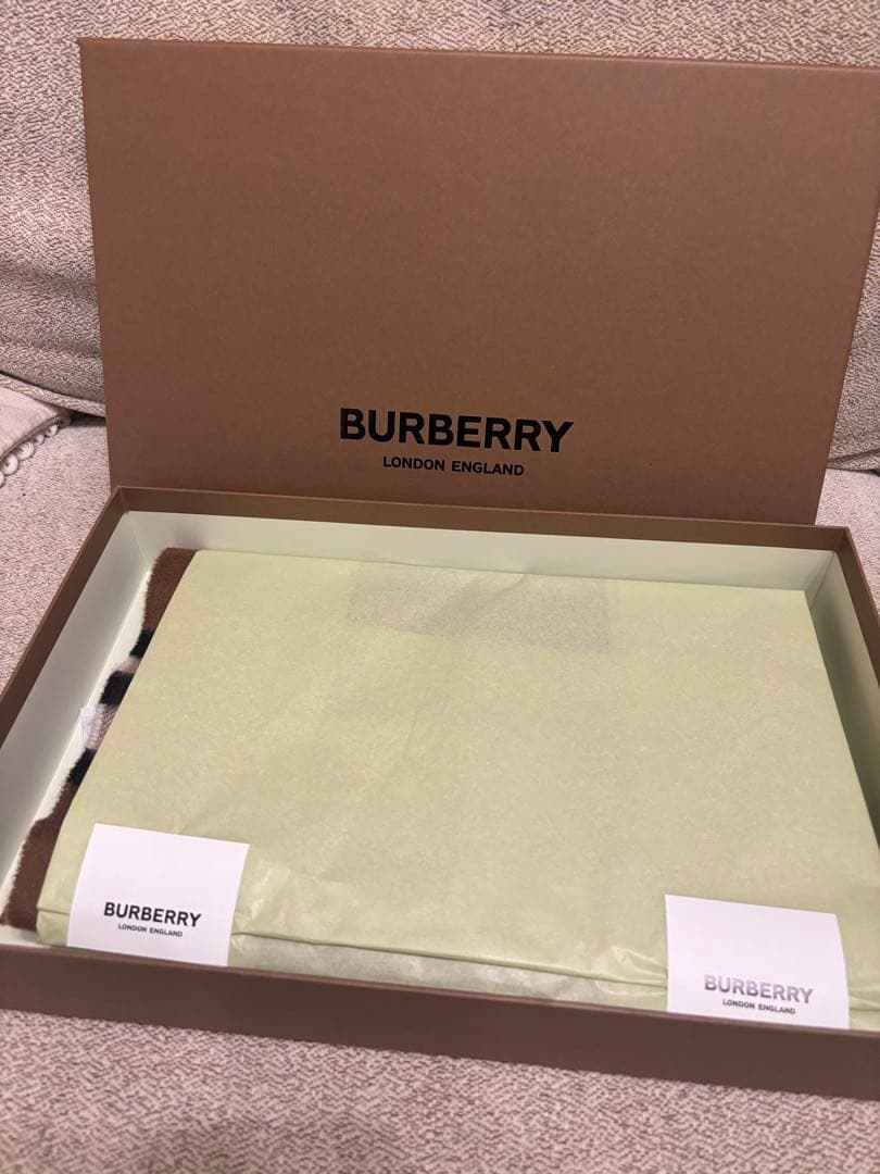 BURBERRY カシミヤチェック柄マフラーブラウン新品タグケース有りプレゼント