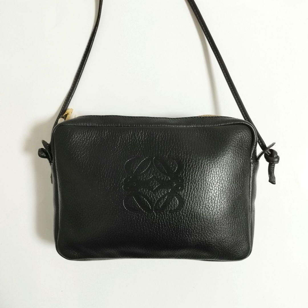 美品☆　ロエベ　カメラバッグ　アナグラム　ショルダーバッグ　レザー